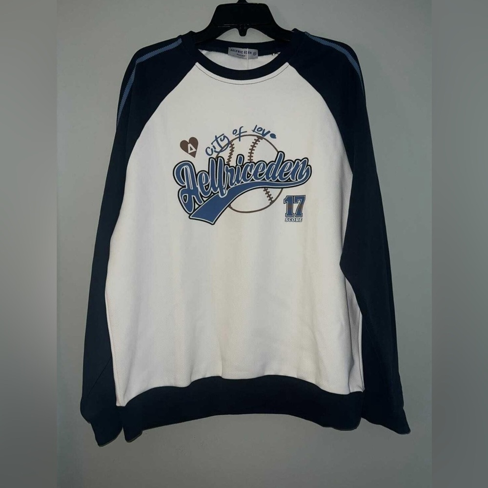 NWT Aelfric Eden Sweatshirt